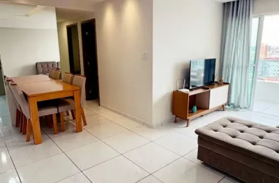 Apto 3 quartos sendo 1 suíte, andar alto, vista livre no bessa