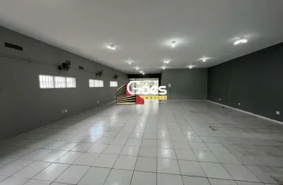 Prédio para alugar na Rua Santa Cecília, Matriz, Mauá