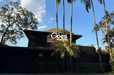 Casa comercial de alto padrão disponível para venda na Vila Nova Conceição, em São Paulo