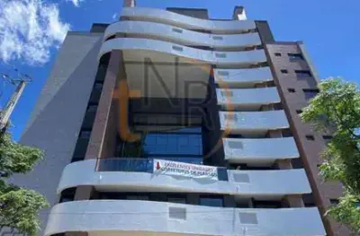 Impecável 02 dorm, mobiliado com garagem coberta - coração do mercês