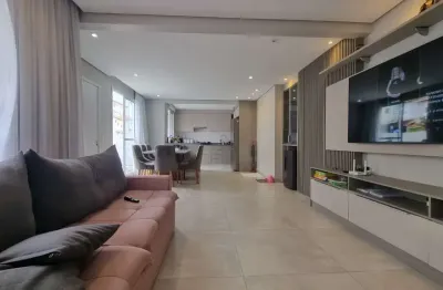 Maravilhosa casa de 3 dorm, porteira fechada, no condominio dos pássaros