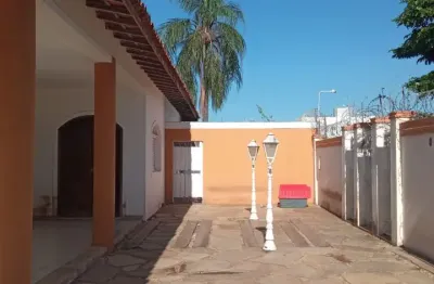 Casa com 4 quartos à venda na Rua Onze, 10, Jardim Petrópolis, Cuiabá