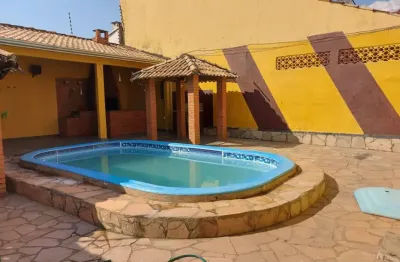 Casa com 2 quartos à venda na Rua Mil e Quatrocentos, 100, Jardim Imperial, Cuiabá