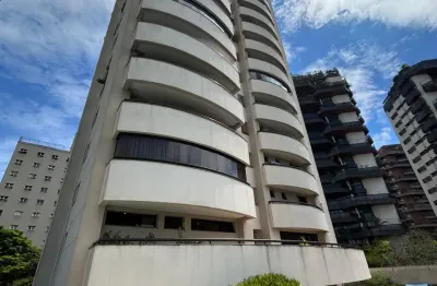 Apartamento à venda com 4 suítes, 250m² e depósito- vila andrade, são paulo.