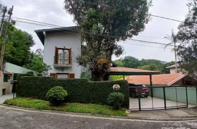 Casa locação 3 quartos, 2suites, 2 vagas + edícula  para hospedes - cond.terras do madeira- granja viana -sp