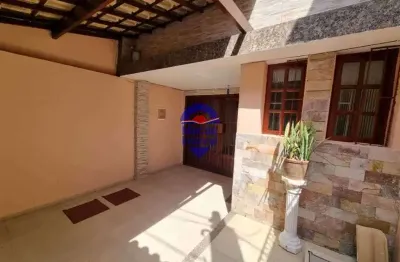 Casa com 3 quartos à venda na rua do sacramento, imbetiba, macaé, 158 m2 por r$ 680.000