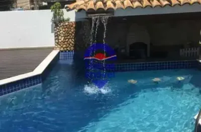 Casa com 7 quartos à venda na rua zélia franco de figueiredo lima, riviera fluminense, macaé, 400 m2 por r$ 1.800.000