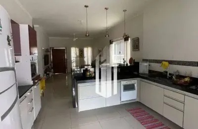 Casa com 3 dormitórios à venda, 139 m² por r$ 980.000 - cidade jardim - caraguatatuba/sp