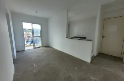 Apartamento com 3 quartos e dois banheiros para decorar e mudar