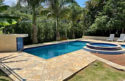 Sítio / chácara com piscina e churrasqueira para alugar em mogi das cruzes/sp