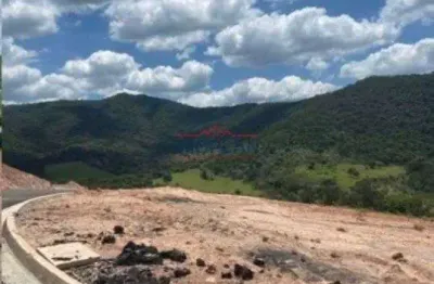 Terreno à venda com 332,62 bem localizado em condomínio fechado em atibaia - sp
