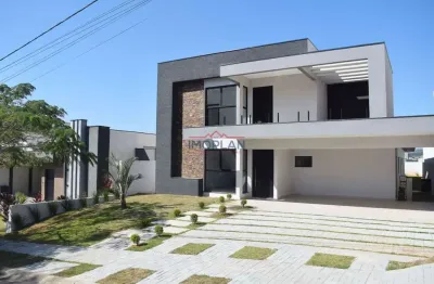 Casa térrea á venda com  305 m²bem localizada em condomínio fechado de atibaia -
