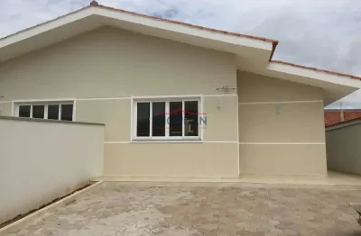 Casa  a venda com 80 m² ma ótima localização em bom jesus dos perdões - sp !!  c