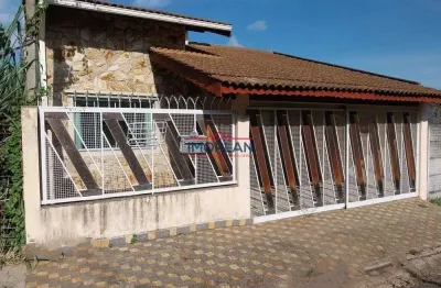 Casa à venda   304 m²  em ótima localização em atibaia sp - jardim brasil
