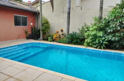 Casa com 4 quartos à venda na Vila Petrópolis, Atibaia 