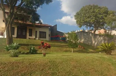 Casa à venda com 148 m² com piscina em ótima localização em atibaia sp - bairro