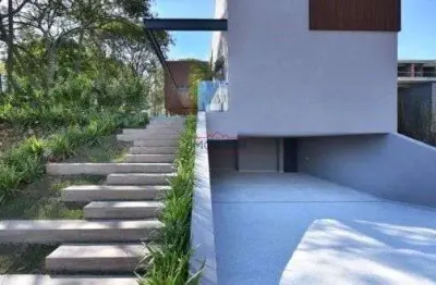 Casa em condomínio fechado com 4 quartos à venda no Tamboré, Santana de Parnaíba 