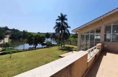 Mansão no condominio palavra da vida com vista para o lago!