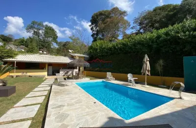 Casa em condominio fechado com 4 dormitórios e vista panorâmica