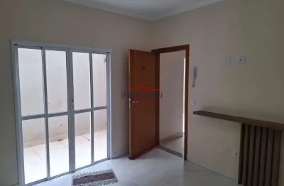 Apartamento térreo com quintal privativo no jardim alvinópolis, atibaia - sp