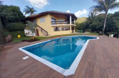 Casa á venda com 750 m² com piscina - porteira fechada- parque arco iris - atiba