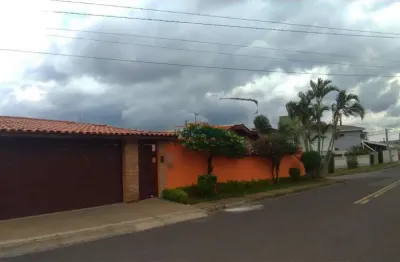 Casa á venda e locação com 146,57 com piscina - jardim do lago - atibaia - sp