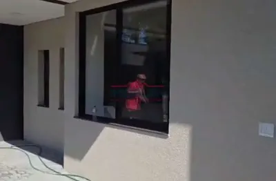 Casa á venda com 144 m² com piscina - terra preta - mairiporã - sp