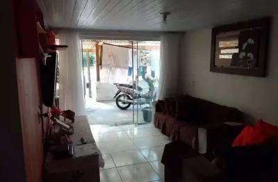 Casa com 3 quartos à venda na gilberto ferraz, 351, lomba da palmeira, sapucaia do sul por r$ 260.000