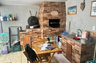 Casa com 2 quartos à venda na rua ametista, 380, vila três marias, esteio por r$ 240.000