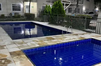 Apartamento em messejana com área de lazer completa e móveis projetados.