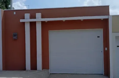 Linda casa plana pronta pra morar no bairro monguba pacatuba próximo a serra e próximo a empresa heineken e ao mix mateus do maracanaú com excelente espaço físico...