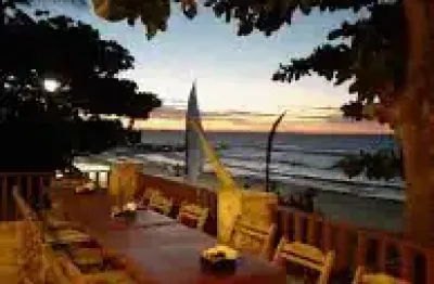 Vende - se restaurante com acesso pela avenida principal e frente mar