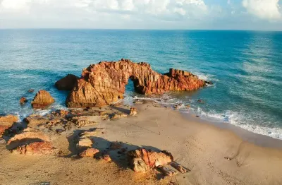 Aluga - se pousada com 14 suites na vila de jericoacoara