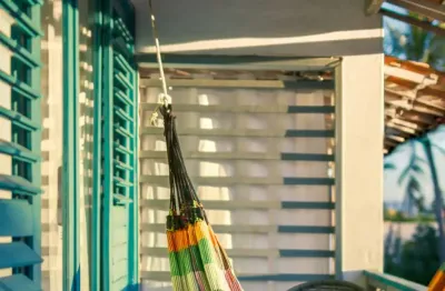 Linda pousada á venda na rua do forró em centro de jericoacoara - ce