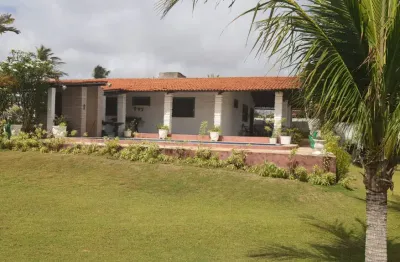 Casa com terreno amplo e piscina na colônia de férias - pecém