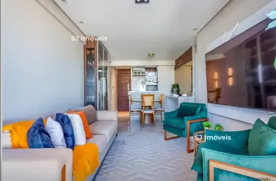 Todo mobiliado com amplo espaço para a família na av.heráclito graça
