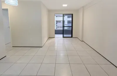 Apartamento com 3 quartos na praia de iracema com vista para o mar