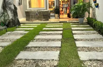 Casa com 3 quartos à venda na Rua Miguel Guimarães, 666, Lagoa Redonda, Fortaleza