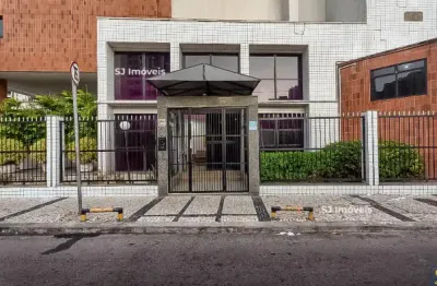 Apartamento com 2 quartos sendo 1 suíte  na av. abolição no meireles