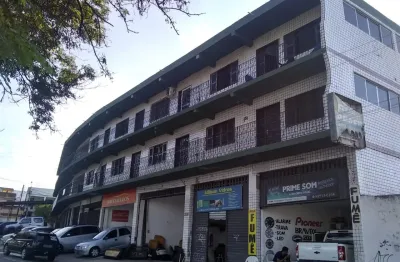 Prédio com 22 apartamentos  e 7 pontos comerciais para investimento