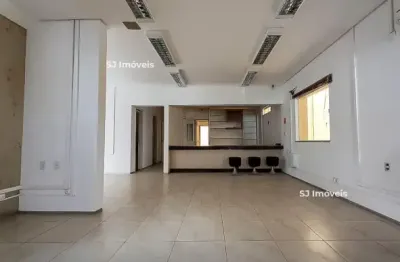Ponto comercial no centro 25 ponto comercial com 11 salas e galpão no centro