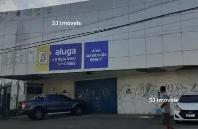 Amplo ponto estratégico disponível para locação comercial no benfica