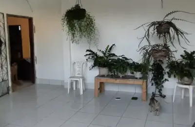 Casa + ponto comercial na cidade dos funcionários - fortaleza-ce.