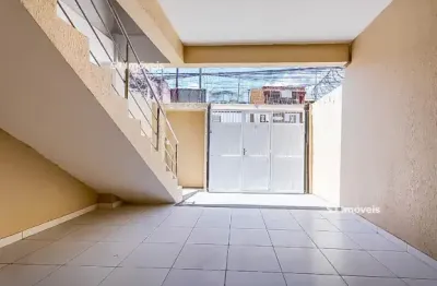 Casa ampla disponível para locação com 3quartos sendo 2  suítes no farias brito