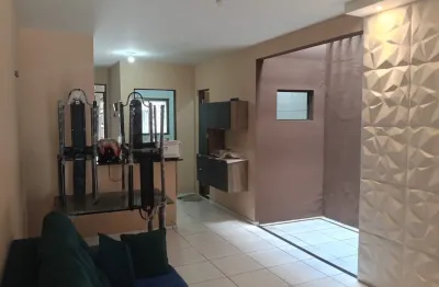 Casa com 2 quartos à venda na Travessa Santa Rita, 66, Siqueira, Fortaleza