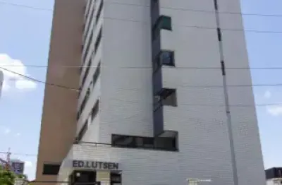 Apartamento sofisticado e semi-mobiliado próximo ao Ceará Auto Shopping