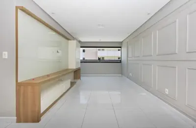 Apartamento sofisticado e semi-mobiliado próximo ao Ceará Auto Shopping