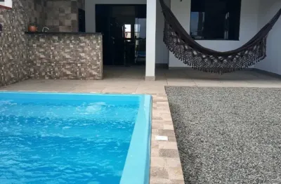Casa em alvenaria com piscina – a apenas 200 metros da praia | guaratuba/pr