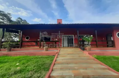 Chácara na estância jóckei clube com 6400 metros quadrados de terreno