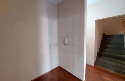 Casa com 2 quartos para alugar no Santos Dumont, São José do Rio Preto 